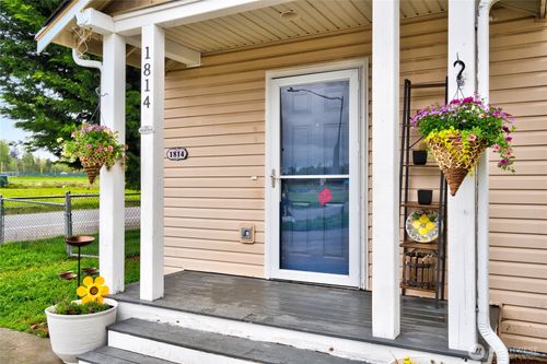 1814 N 30th Street, Mount Vernon, WA, 98273 | Card Image