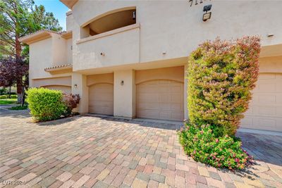 712 - 2050 W Warm Springs Road, Condo with 2 bedrooms, 1 bathrooms and null parking in Henderson NV | Image 3