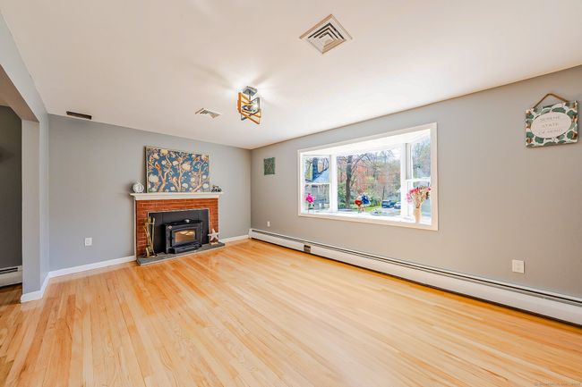 106 Lorraine Ter, House other with 4 bedrooms, 2 bathrooms and null parking in Middletown CT | Image 6
