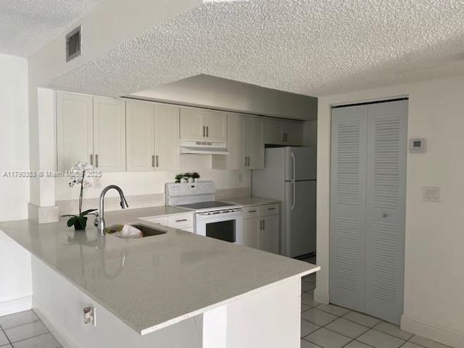 APT-308 - 8600 Sw 212 Th St, Condo with 1 bedrooms, 1 bathrooms and null parking in Cutler Bay FL | Image 5