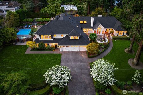 8826 Ne 2nd Pl, Medina, WA, 98039-5307 | Card Image