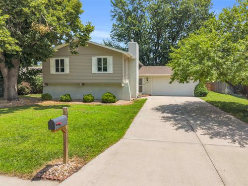 1421 Windsor Road, Grand Island, NE, 68803 | Card Image