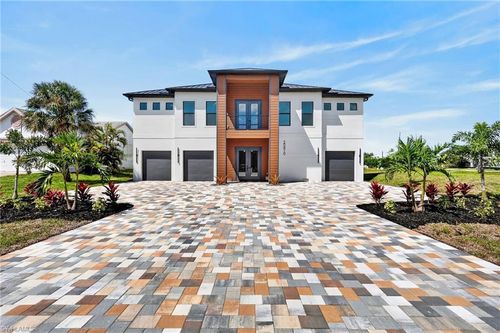 20810 Park Pl, ESTERO, FL, 33928-2536 | Card Image