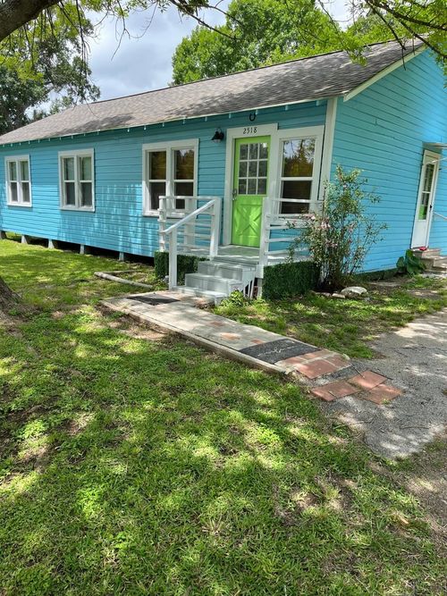 2518 Waller St, Waller, TX, 77484-8455 | Card Image