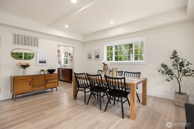 12207 156 Th Ave Se, House other with 3 bedrooms, 3 bathrooms and null parking in Renton WA | Image 10