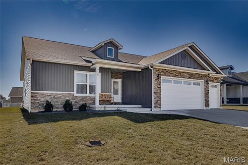 718 Deerfield Ln, Farmington, MO, 63640-8809 | Card Image