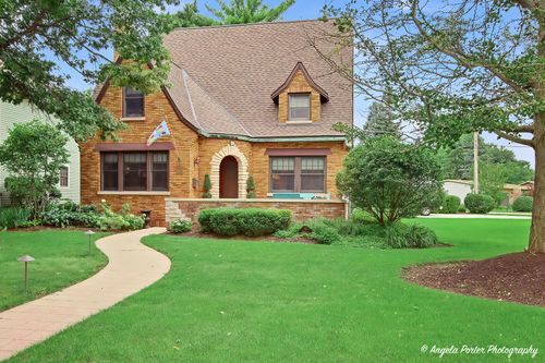 86 Dole Ave, Crystal Lake, IL, 60014-5836 | Card Image