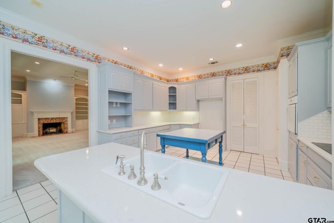 7 Summer Creek Way, House other with 4 bedrooms, 4 bathrooms and null parking in Longview TX | Image 14