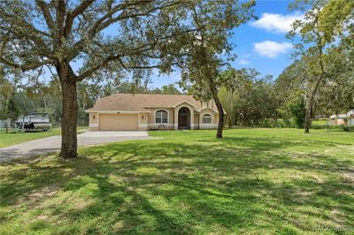 5440 W Rochelle Street, House other with 3 bedrooms, 2 bathrooms and 4 parking in Homosassa FL | Image 1