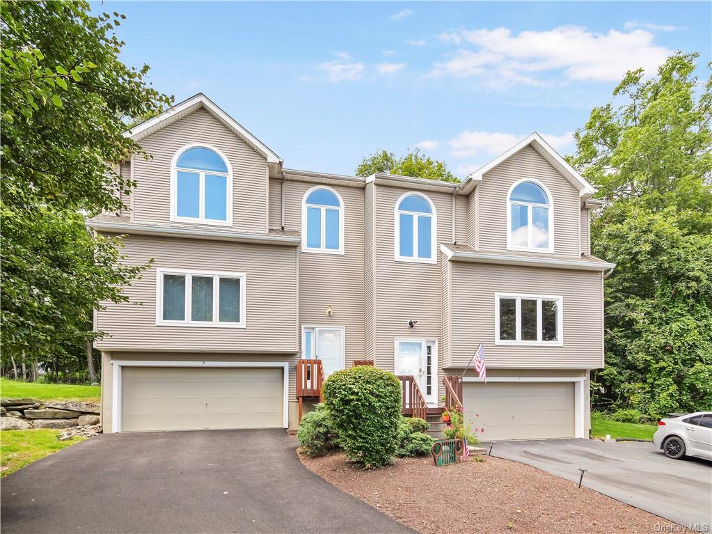 Canyon Ct, Highland Mills, NY 10930