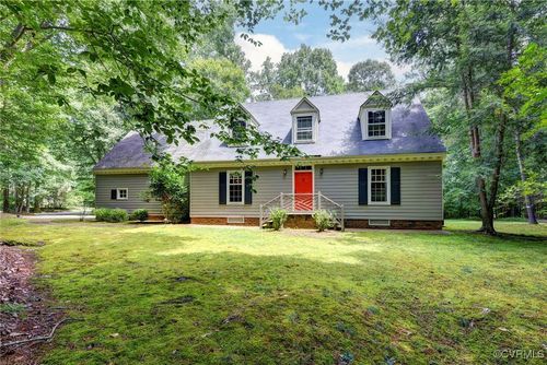114 Crownpoint Rd, Williamsburg, VA, 23185-4464 | Card Image