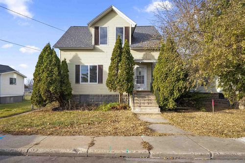 208 Ogden Street, Marinette, WI, 54143 | Card Image
