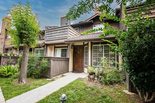 apt-12-20921 Community St, Canoga Park, CA, 91304-2765 | Card Image