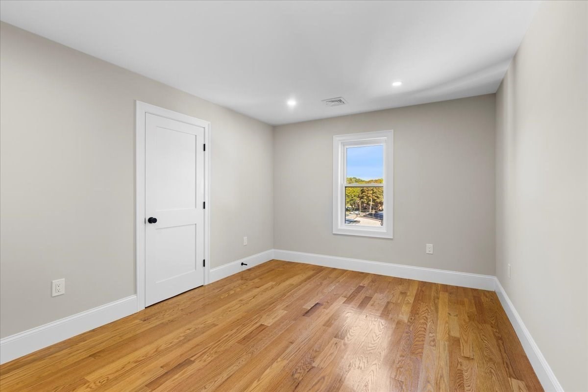Residential Lease in Boston 4