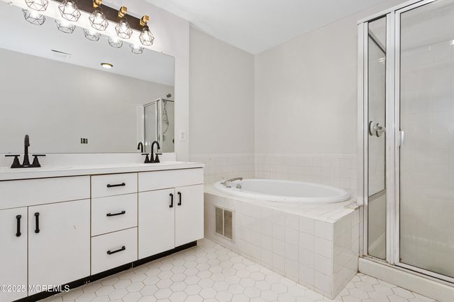 Master Bath | Image 28