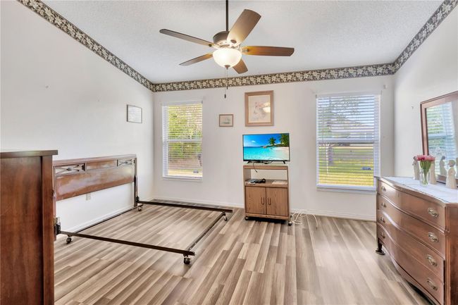 Main suite with back to bath | Image 12