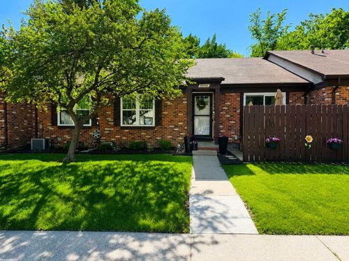 35340 Bristlecone, Clinton Township, MI, 48035-2330 | Card Image
