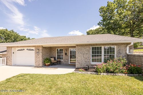 a-2006 Oak Leaf Dr, Jefferson City, MO, 65109-2017 | Card Image