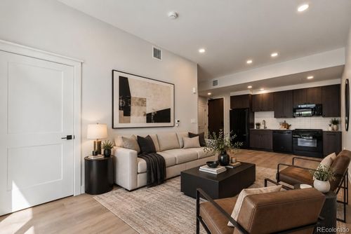 204-1643 Boulder Street, Denver, CO, 80211 | Card Image