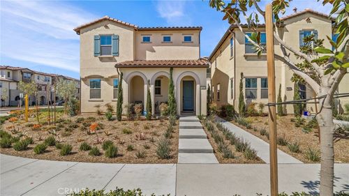 16282 Meadowhouse Ave, Chino, CA, 91708-9484 | Card Image