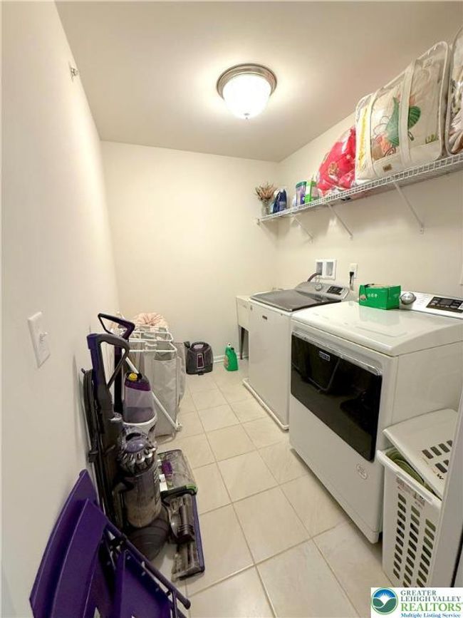 2nd Floor Laundry room | Image 19