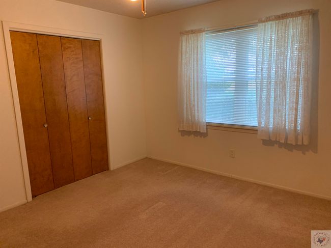 318 W Cypress St, House other with 3 bedrooms, 2 bathrooms and null parking in Bloomburg TX | Image 13