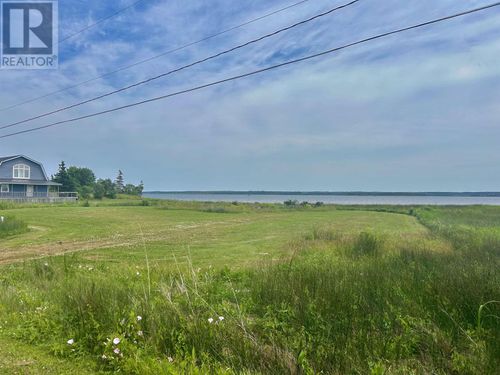 270 Hebrides Lane, New London, PE, C0B1M0 | Card Image
