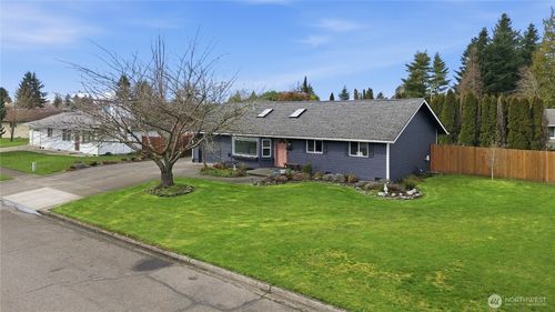 620 Myrtine St, Enumclaw, WA, 98022-2550 | Card Image