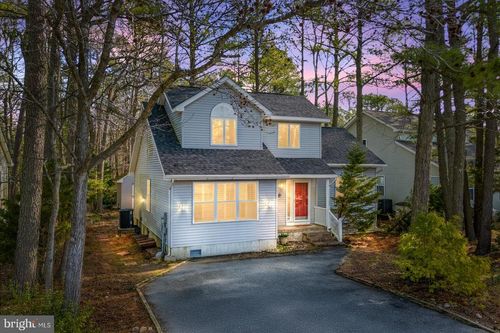 37 Watertown Rd, OCEAN PINES, MD, 21811-1716 | Card Image