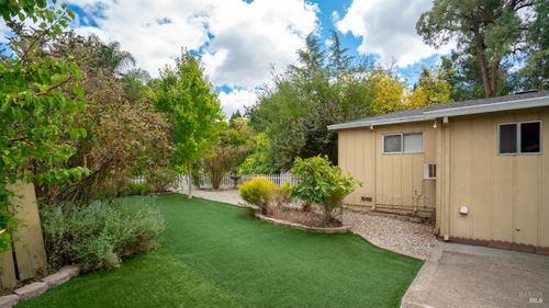 498 Duncan St, Santa Rosa, CA, 95401-5338 | Card Image