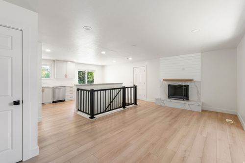 2631 W 6200 S, Taylorsville, UT, 84129-2054 | Card Image