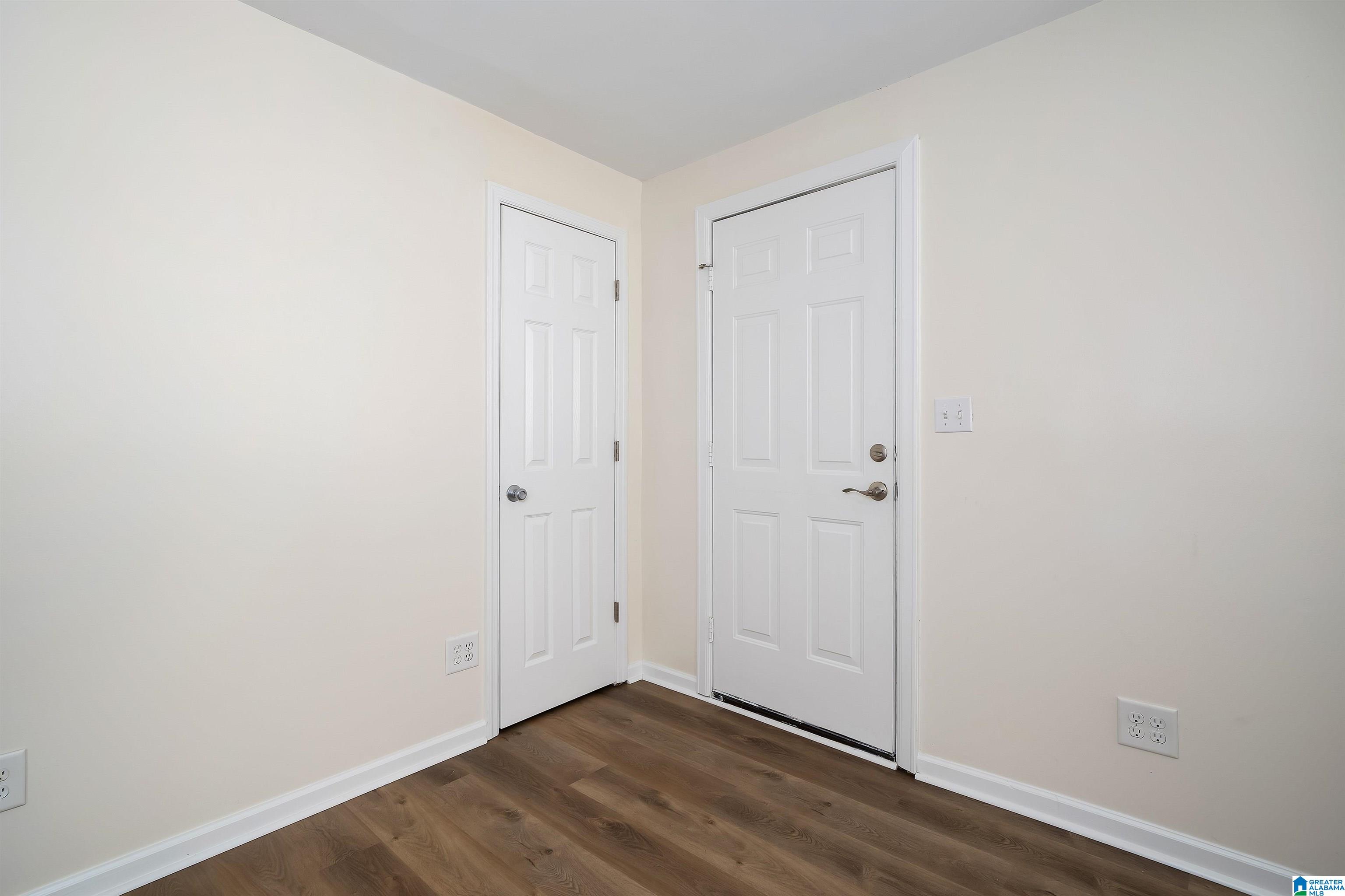 Residential in CENTER POINT 5