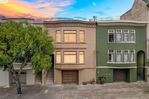 422 34th Ave, San Francisco, CA, 94121-1608 | Card Image