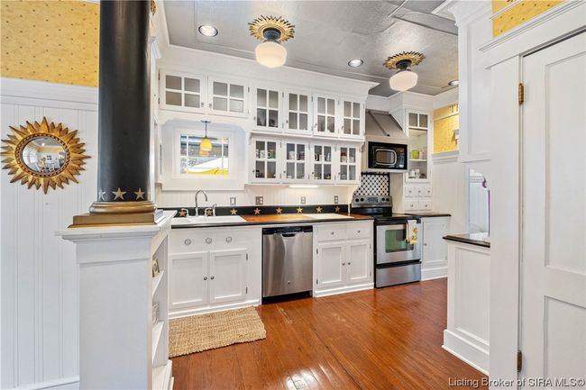 2014 E Oak St, Home with 3 bedrooms, 2 bathrooms and null parking in New Albany IN | Image 4