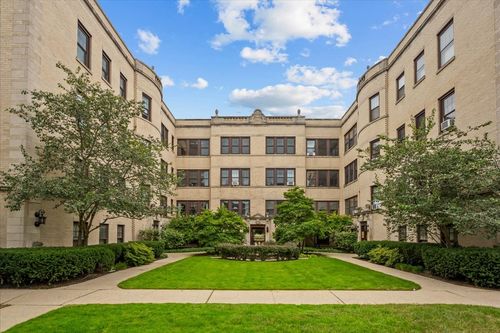 3e-906 Greenwood Street, Evanston, IL, 60201 | Card Image