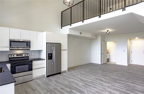 a-4400 W Sunrise Blvd, Plantation, FL, 33313 | Card Image