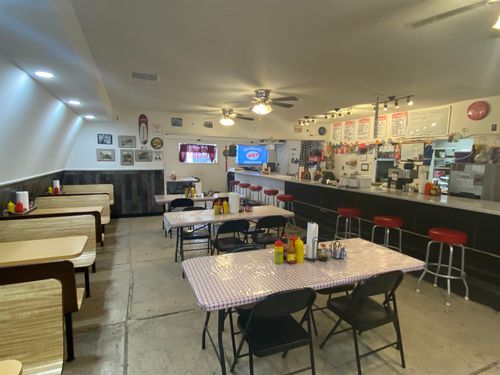 418 N Maple St, Burden, KS, 67019-9413 | Card Image