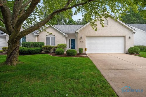 7352 Wicklow Woods Dr, Sylvania, OH, 43560-3848 | Card Image