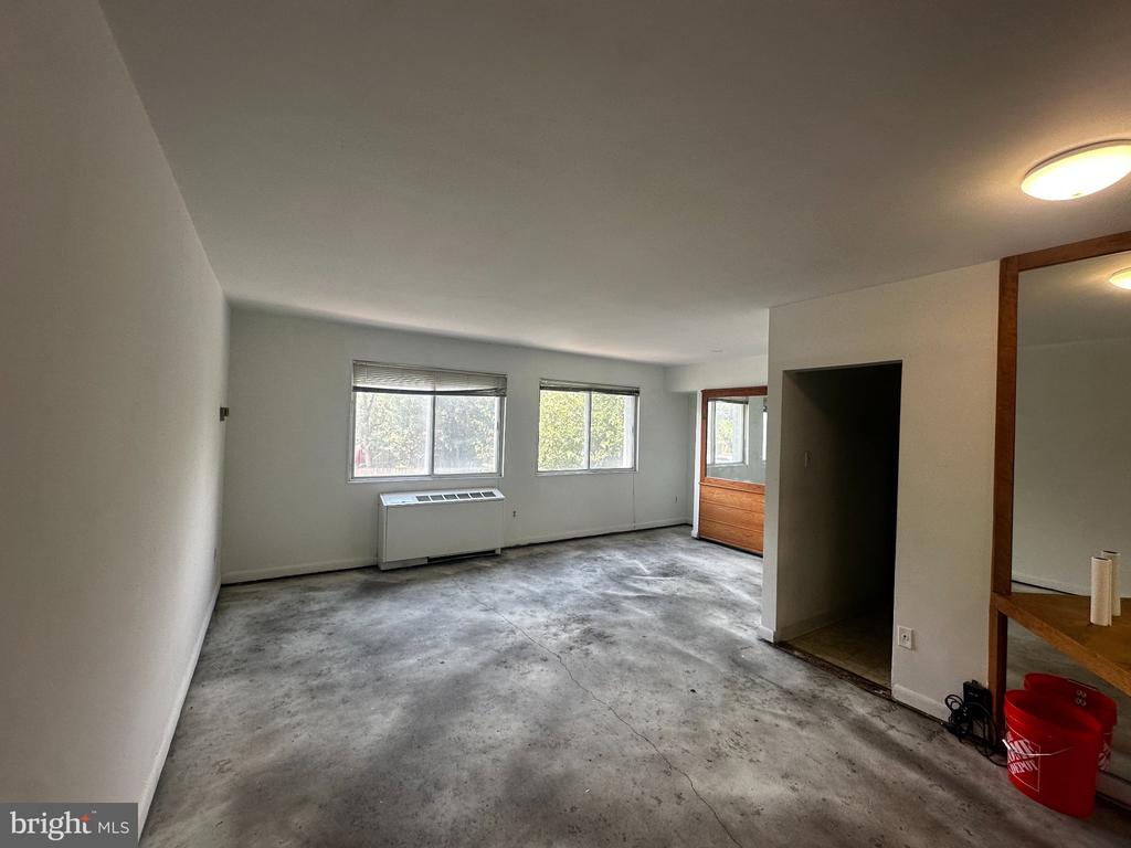 Residential in ARLINGTON 5