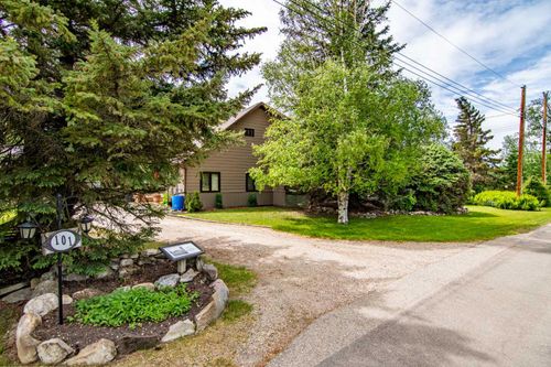 101 Riverside St, Markerville, AB, T0M1M0 | Card Image