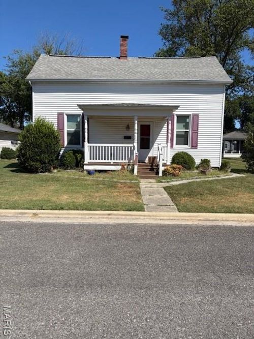 429 S 6th St, Breese, IL, 62230-2046 | Card Image