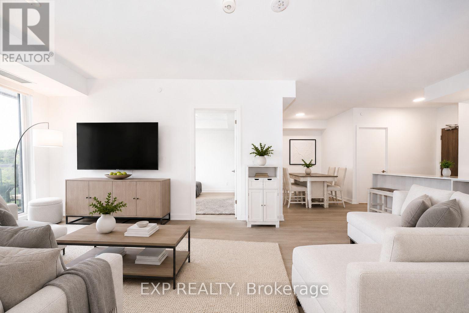 Residential in Vaughan (Uplands) 5