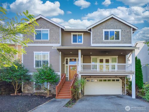 376 Graham Ave Ne, Renton, WA, 98059-5053 | Card Image