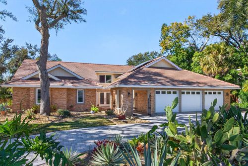 2392 Landings Cir, Bradenton, FL, 34209-9771 | Card Image
