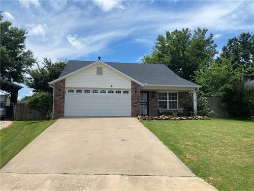 1043 Regency Drive, Fayetteville, AR, 72701 | Card Image