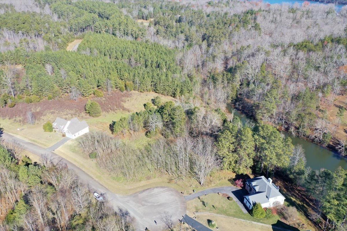 Land in Lynch Station 2