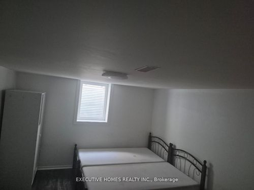 1761 Mcgill Crt, Oshawa, ON, L1G8A3 | Card Image