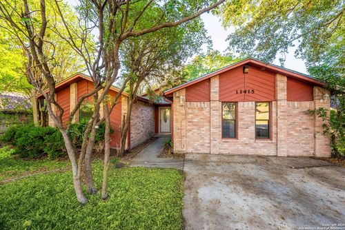 11415 Rousseau St, San Antonio, TX, 78251-3216 | Card Image