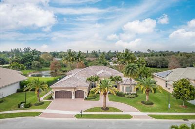 15341 Sw 33rd St, House other with 6 bedrooms, 4 bathrooms and null parking in Davie FL | Image 1