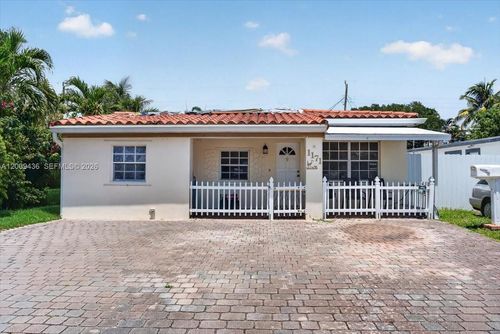 1171 Ne 182nd St, North Miami Beach, FL, 33162-1329 | Card Image